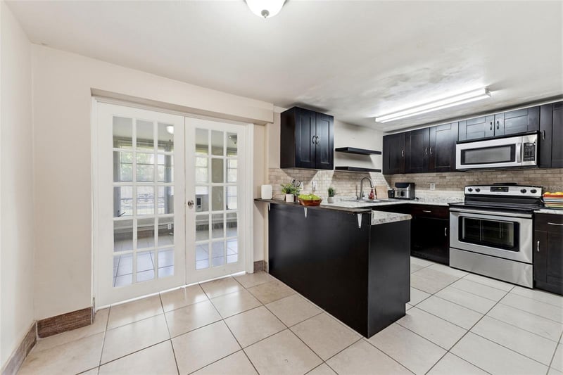 3849 Luma Dr, Holiday, FL 34691