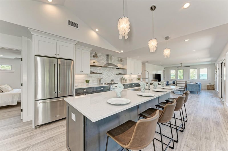 256 Gladiolus St, Anna Maria, FL 34216