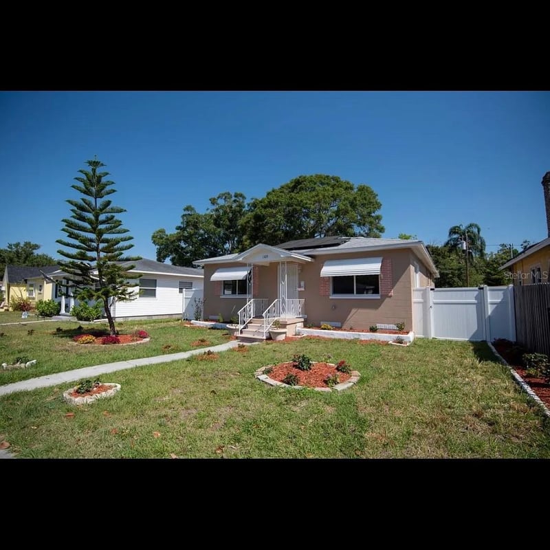 1329 34th Ave, St Petersburg, FL 33704