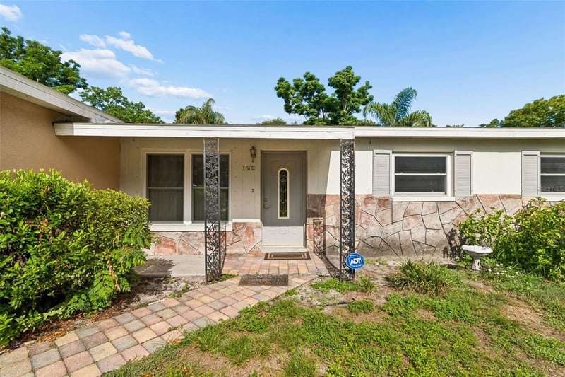 1602 Virginia Ln, Clearwater, FL 33759