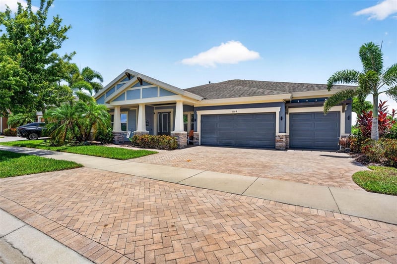 6104 Shadowlake Dr, Apollo Beach, FL 33572