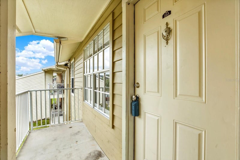308 Lake Parsons GREEN #203, Brandon, FL 33511