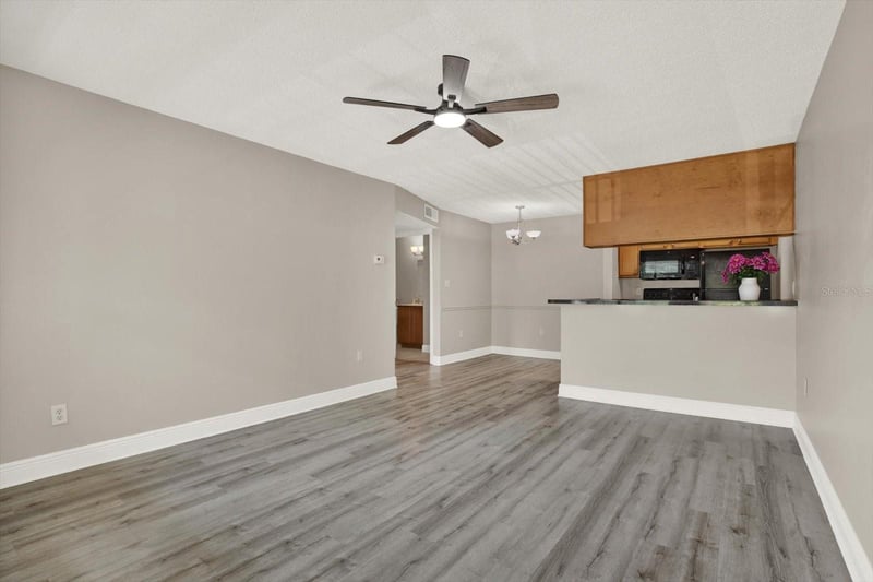 308 Lake Parsons GREEN #203, Brandon, FL 33511