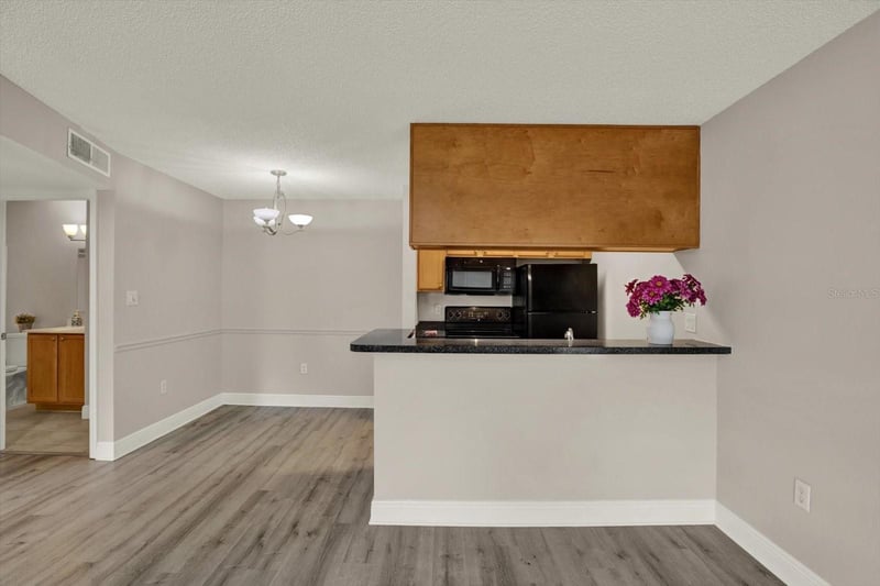 308 Lake Parsons GREEN #203, Brandon, FL 33511