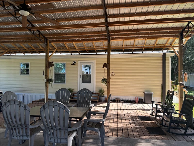 4920 Knights Griffin Rd, Plant City, FL 33565