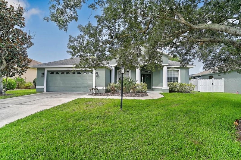 10647 Old Grove Cir, Bradenton, FL 34212