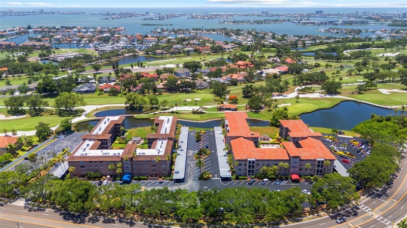 6100 Gulfport Blvd #107, Gulfport, FL 33707