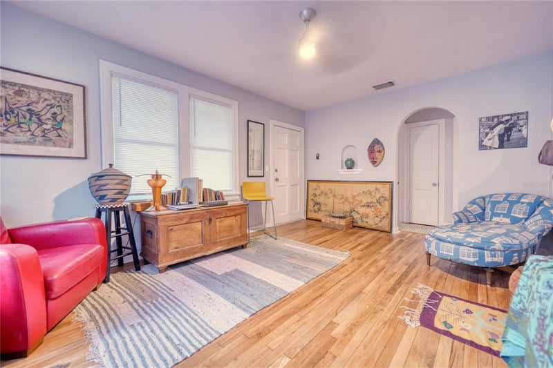 735 26th Ave, St Petersburg, FL 33705