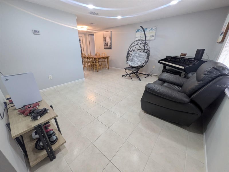 6212 18th St, Zephyrhills, FL 33542