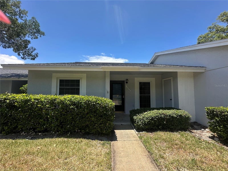 12423 Dearborn Dr #E, Hudson, FL 34667