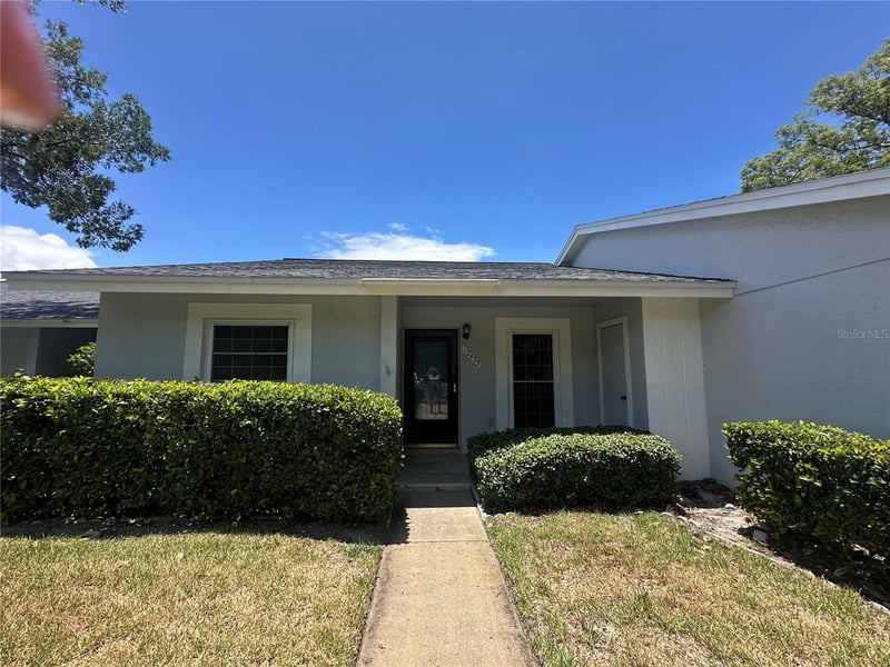12423 Dearborn Dr #E, Hudson, FL 34667