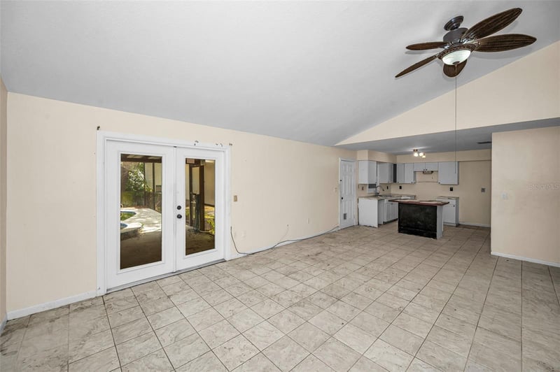 1200 Court St, Tarpon Springs, FL 34689