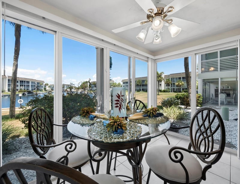 4350 Chatham Dr #105, Longboat Key, FL 34228