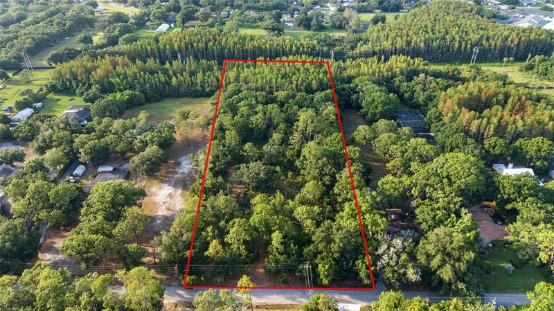 Lake Le Clare Rd, Lutz, FL 33558