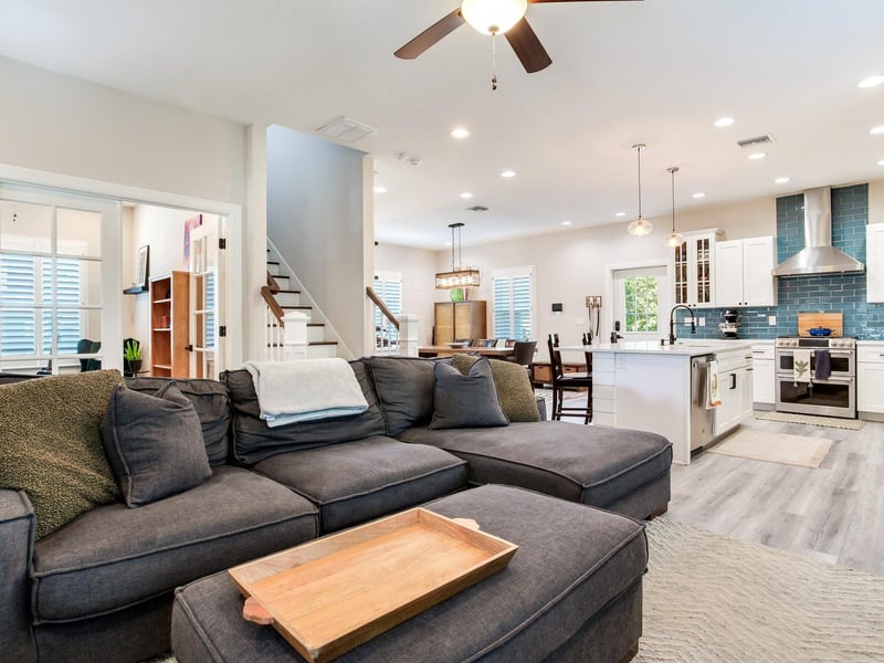 6906 Duncan Ave, Tampa, FL 33604