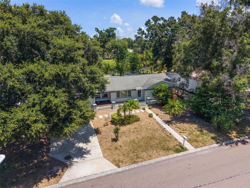 1428 Pinebrook Dr, Clearwater, FL 33755