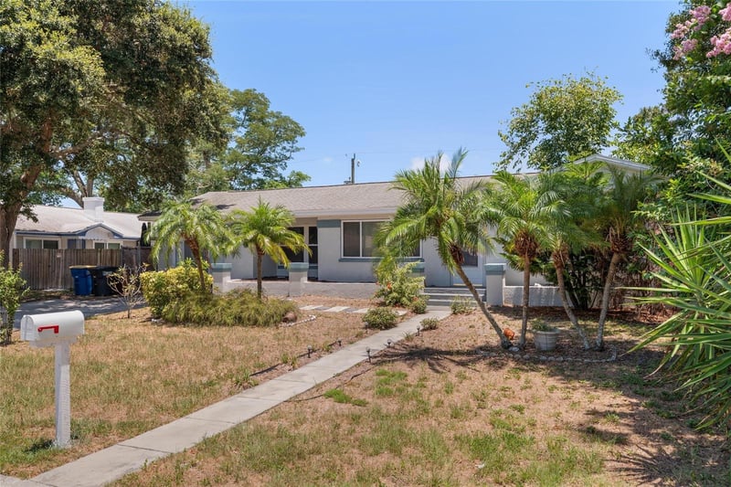 1428 Pinebrook Dr, Clearwater, FL 33755