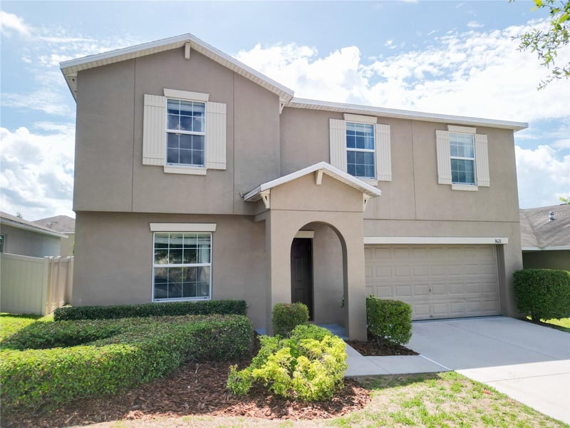 3621 Kearsney Abbey Cir, Dover, FL 33527