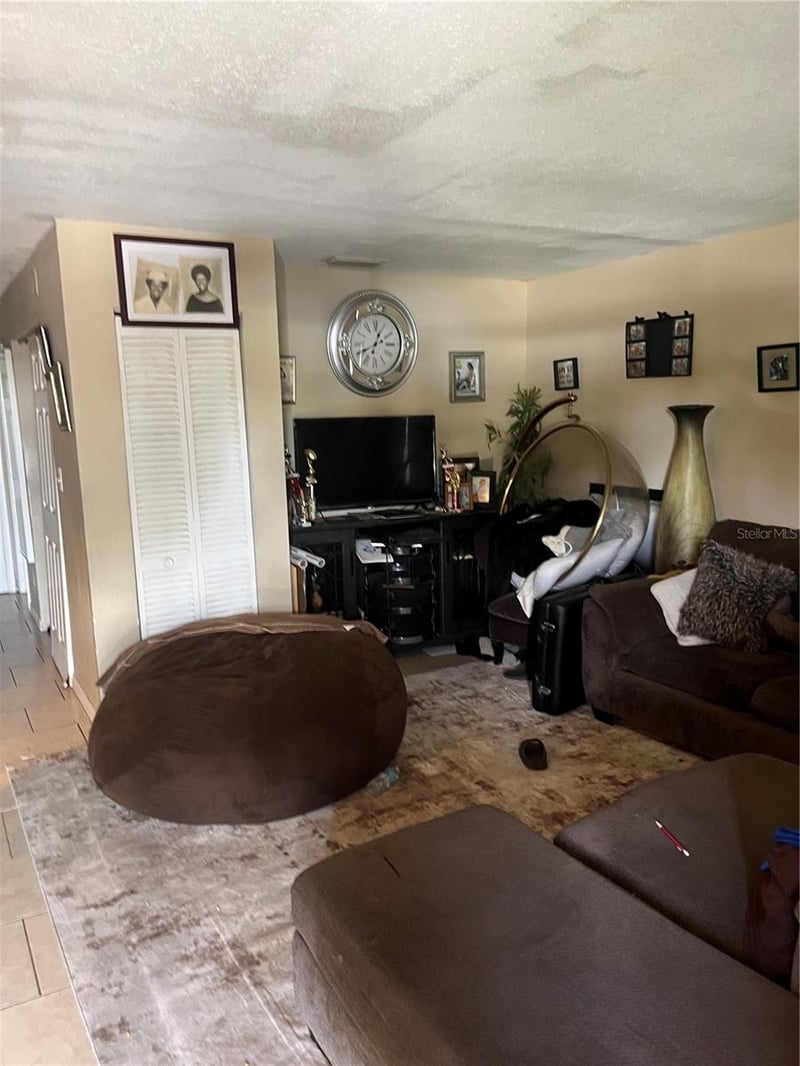 3104 Chelsea St, Tampa, FL 33610