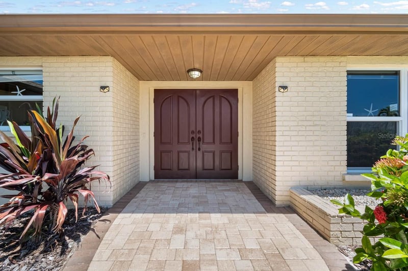4503 Coral Lake Dr, Bradenton, FL 34210