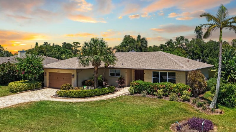 4503 Coral Lake Dr, Bradenton, FL 34210