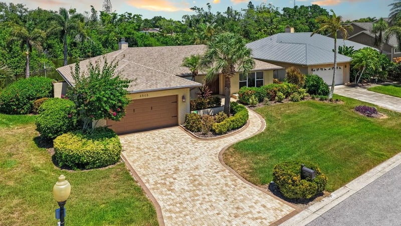 4503 Coral Lake Dr, Bradenton, FL 34210