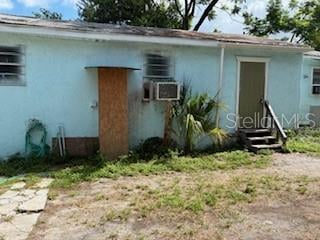 8310 Hillsborough Ln, Tampa, FL 33604