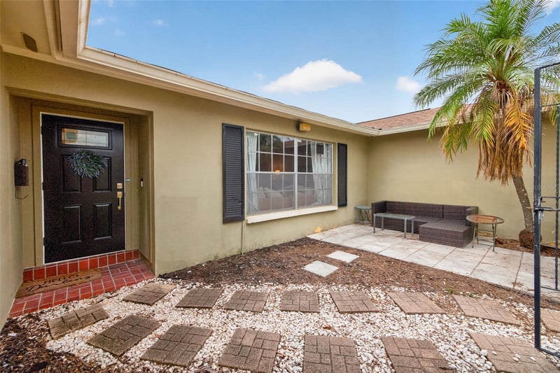 4724 Soapstone Dr, Tampa, FL 33615
