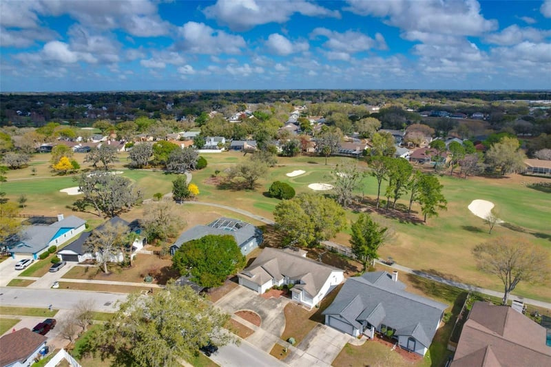 2626 Crestfield Dr, Valrico, FL 33596