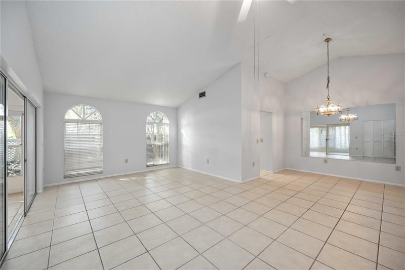 3411 57th Avenue Dr #6, Bradenton, FL 34210