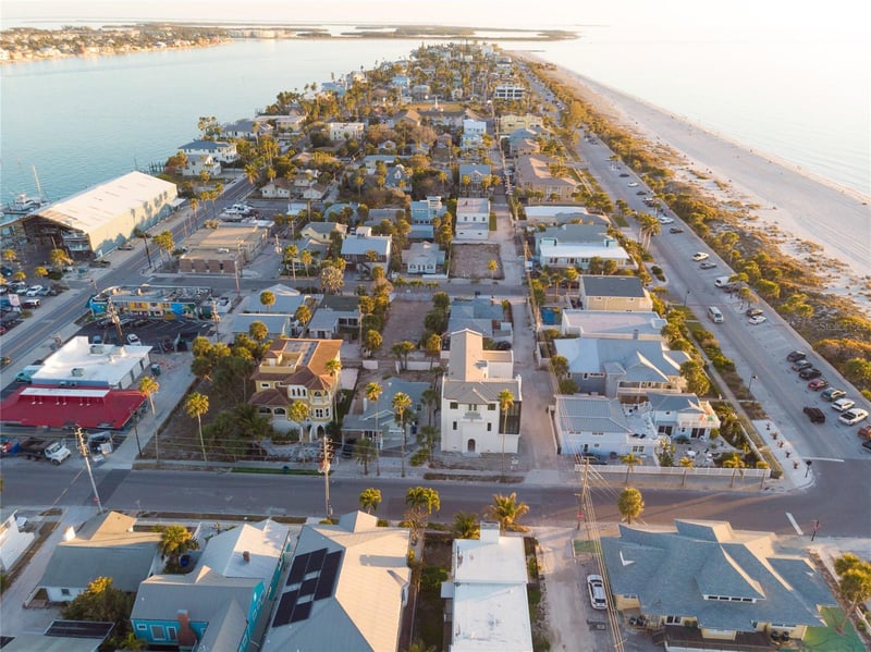 108 22nd Ave, St Pete Beach, FL 33706