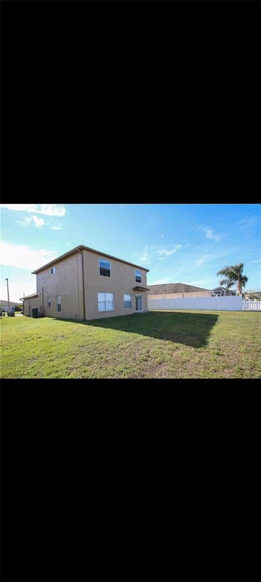 31237 Triborough Dr, Wesley Chapel, FL 33545