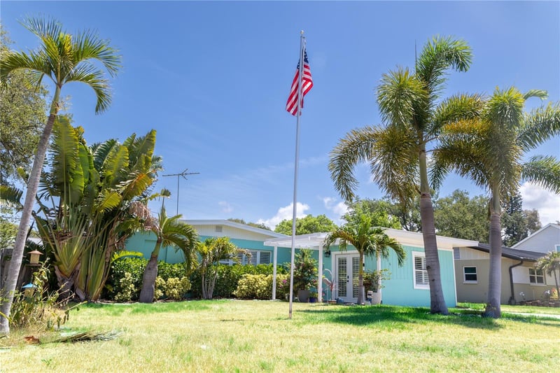 136 Maryland Ave, Palm Harbor, FL 34683