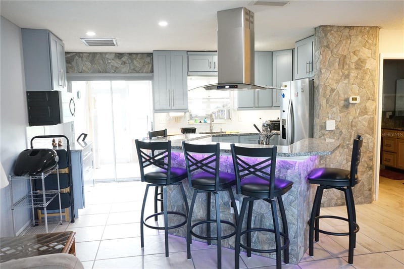 424 Lake Point Ct #5A, Sun City Center, FL 33573