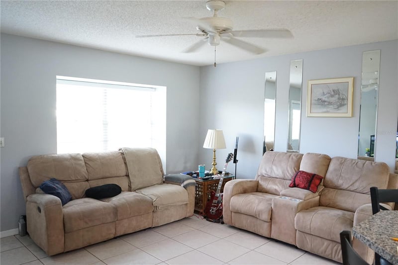 424 Lake Point Ct #5A, Sun City Center, FL 33573