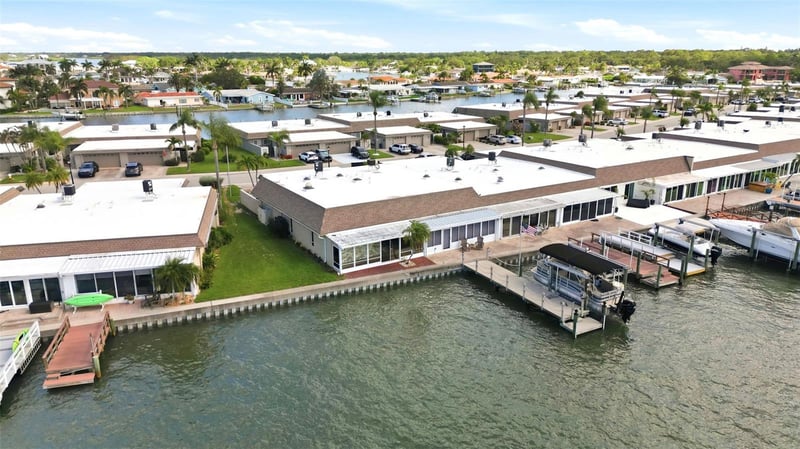 594 Boca Ciega Point Blvd N, St Petersburg, FL 33708