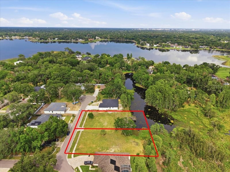 Woods End Ct, Tampa, FL 33618