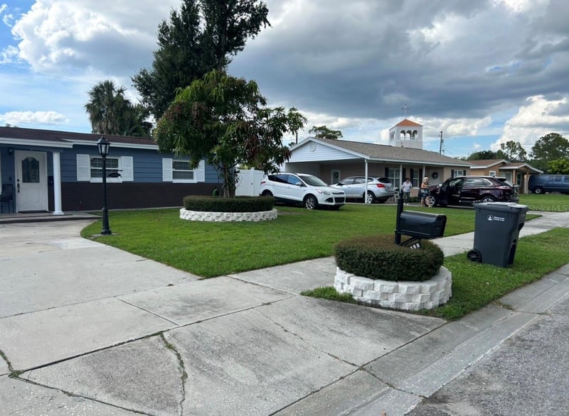 5112 Gateway Dr, Tampa, FL 33615