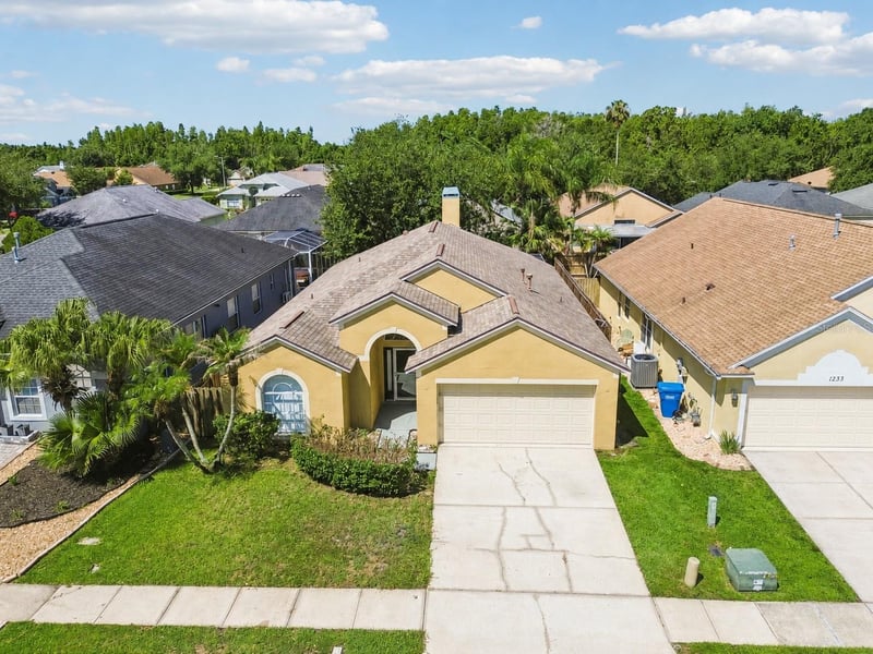 1229 Crimson Clover Ln, Wesley Chapel, FL 33543