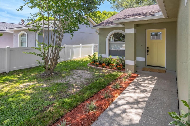 511 Center Point Rd, Valrico, FL 33594