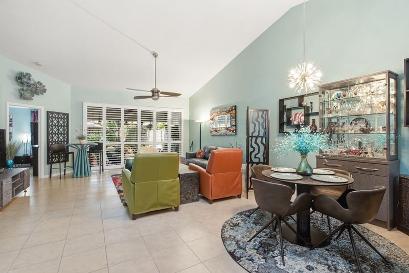 2567 Estancia Blvd, Clearwater, FL 33761