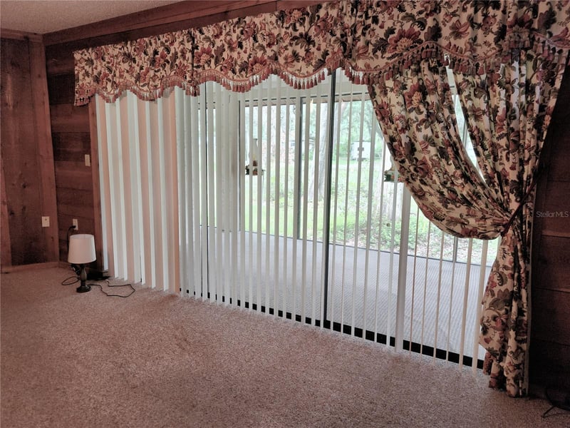 11318 Brightwood Dr, Seffner, FL 33584