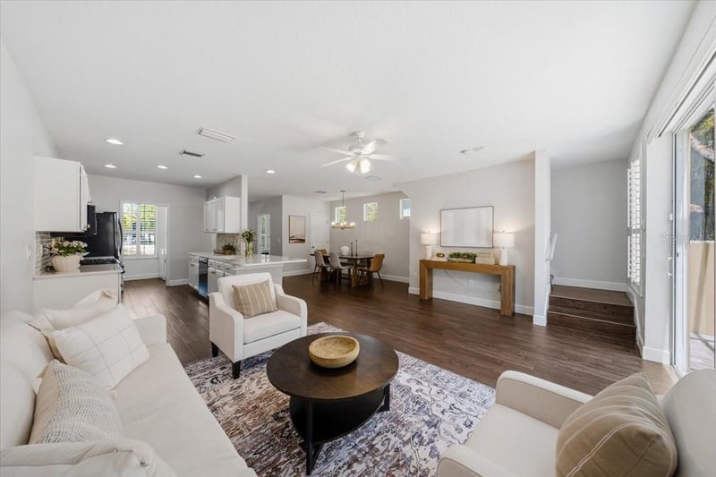 9530 Park Village Dr, Tampa, FL 33626