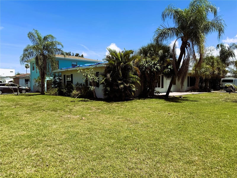 102 158th Ave, Redington Beach, FL 33708