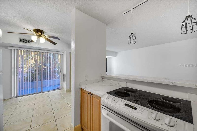 3315 58th Ave #103, St Petersburg, FL 33712
