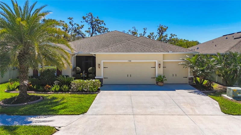 15208 Las Olas Pl, Bradenton, FL 34212