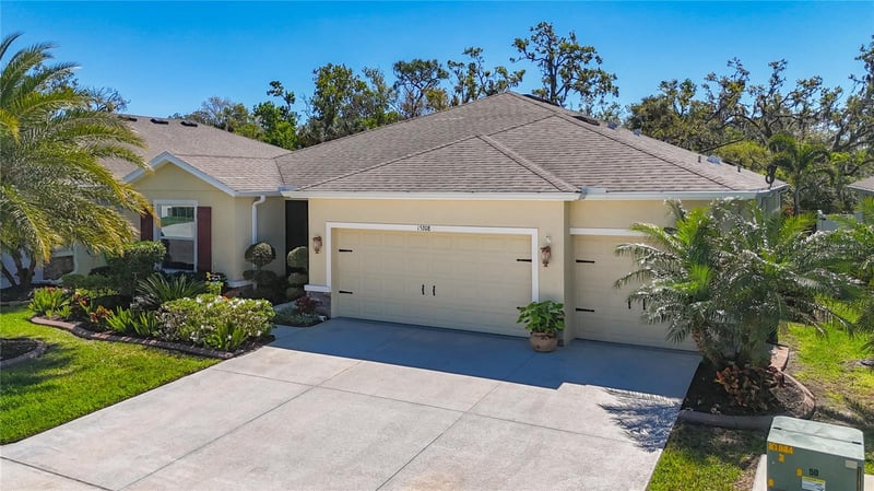 15208 Las Olas Pl, Bradenton, FL 34212