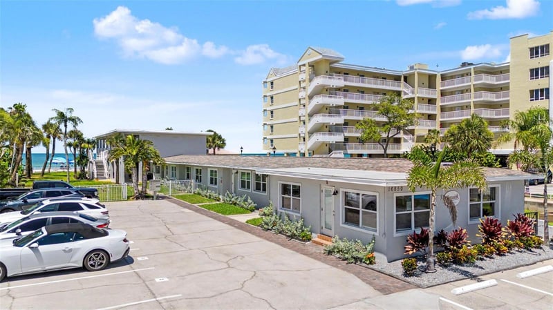 16850 Gulf Blvd #4, North Redington Beach, FL 33708