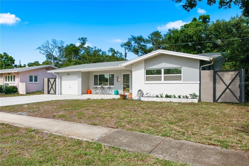 1144 Woodbrook Dr, Largo, FL 33770