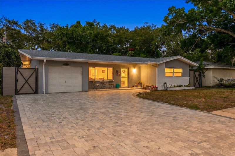 1144 Woodbrook Dr, Largo, FL 33770